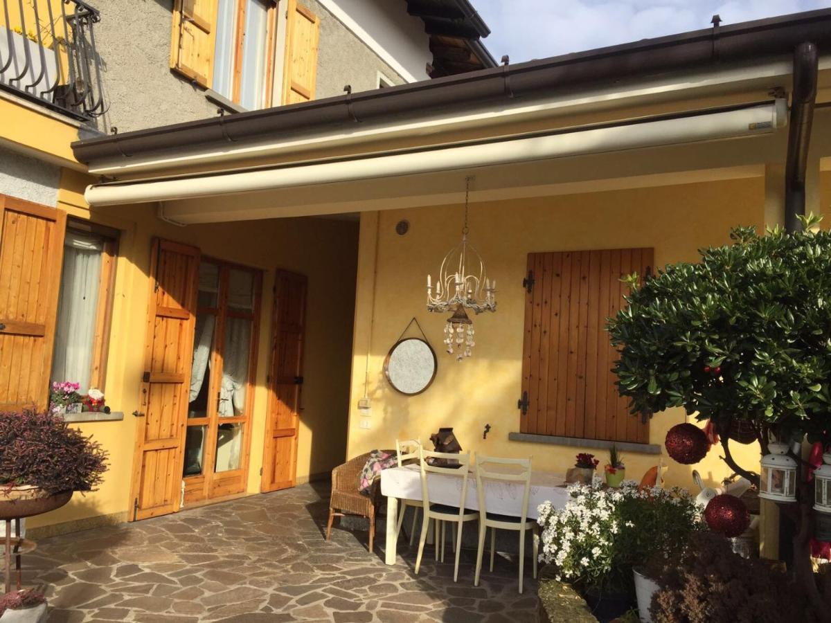 B&B Da Giusy Corte Franca Exterior foto